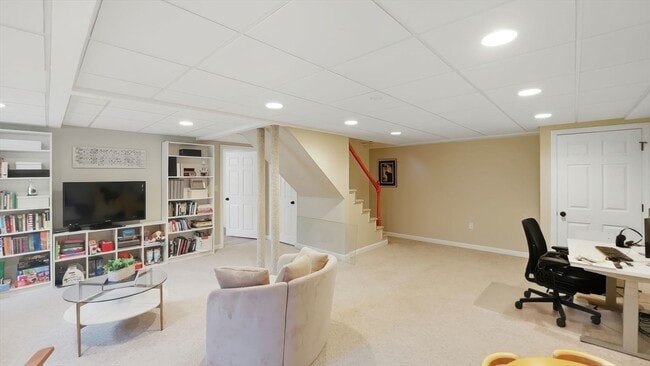 Building Photo - 22 Thurston Hill Rd