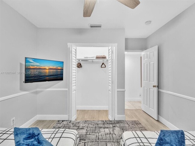 Building Photo - 413 Tamarind Dr