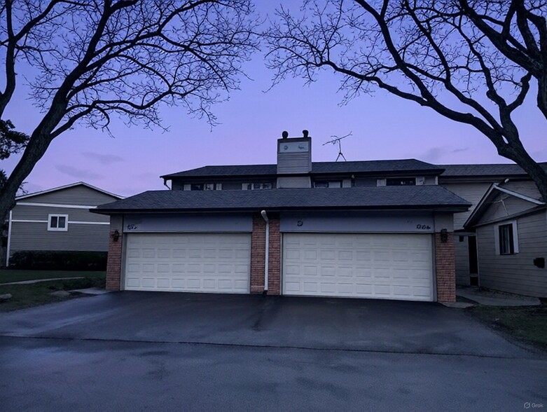 Building Photo - 693 Mallard Ln