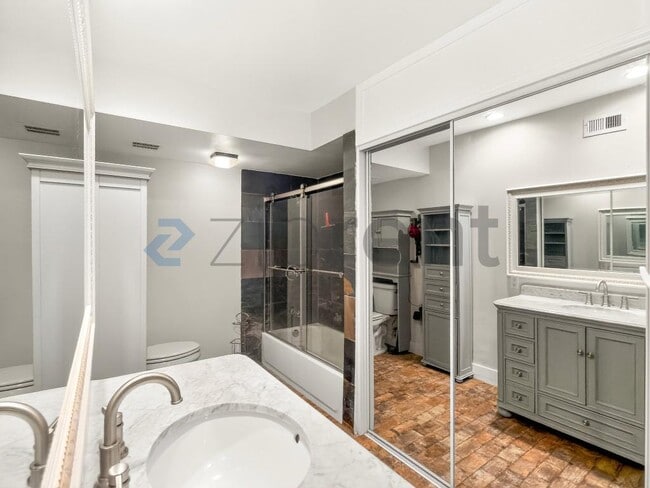 Building Photo - 8162 Havasu Cir