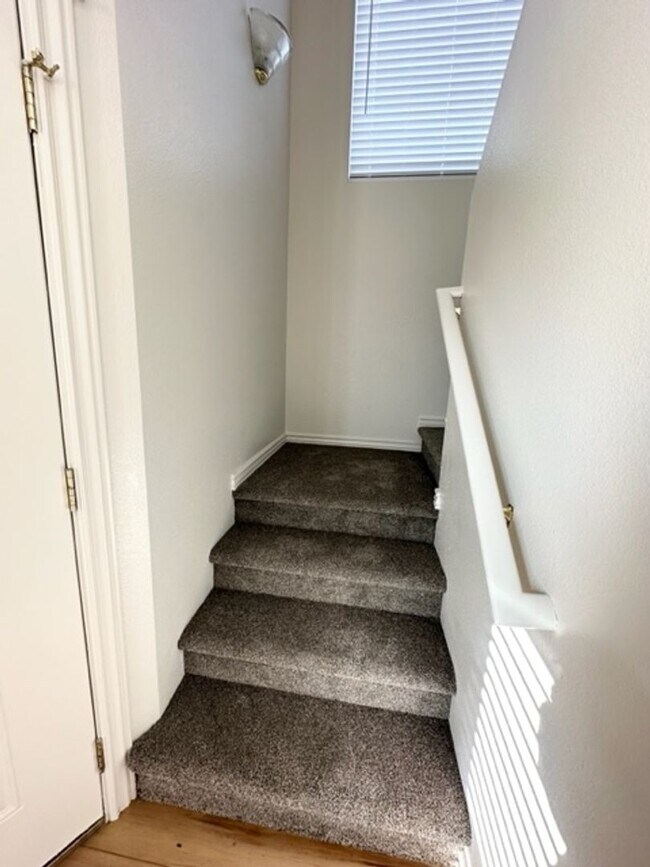 Building Photo - 3922 Idaho Ave