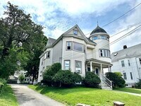 Building Photo - 148 George St