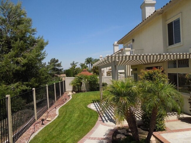 Building Photo - 32084 Pso Parallon