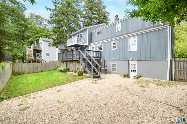 Building Photo - 34 Pine Hill Ave