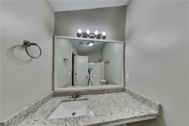 Building Photo - 4019 River Rock Way