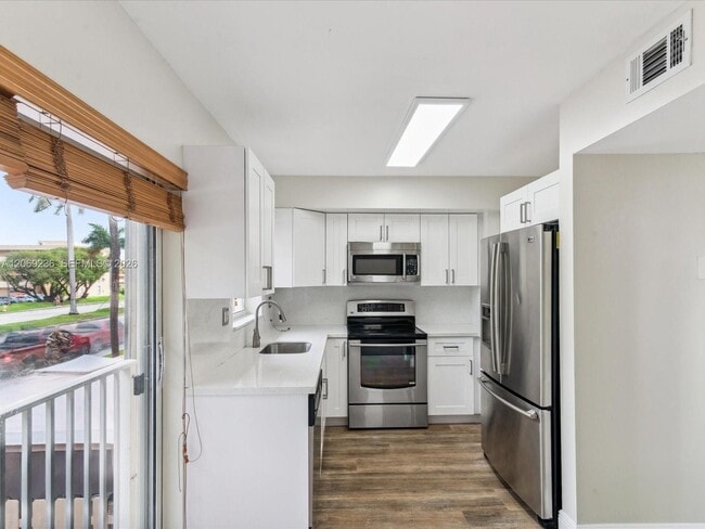 Building Photo - 390 NW 86th Pl