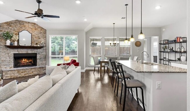 Building Photo - 13862 Mammoth Cave Ln