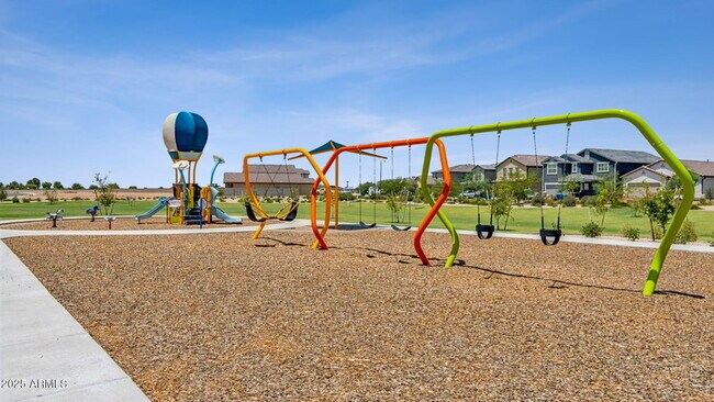 Building Photo - 13330 E Sunflower Ln