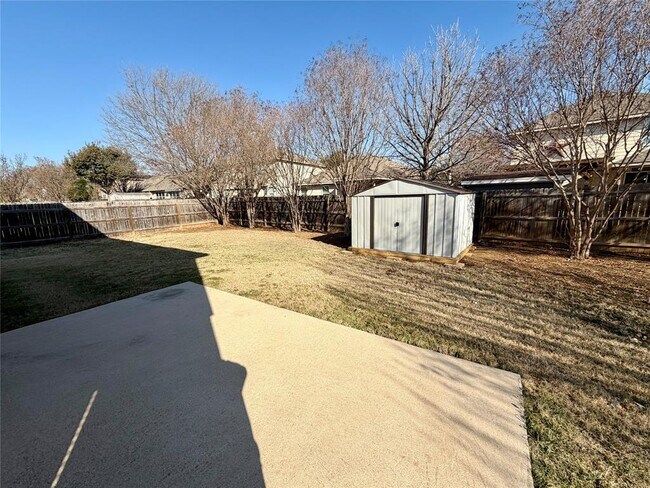 Building Photo - 500 Kingfisher Ln