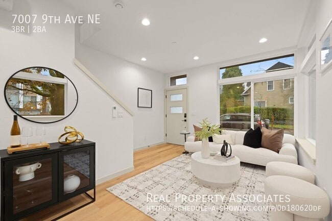 Building Photo - 7007 9th Ave NE