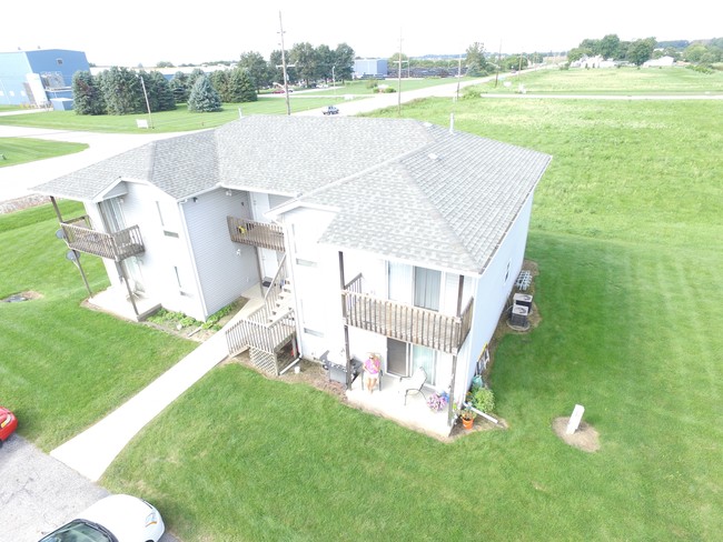 Building Photo - Madisyn Manor Apartments