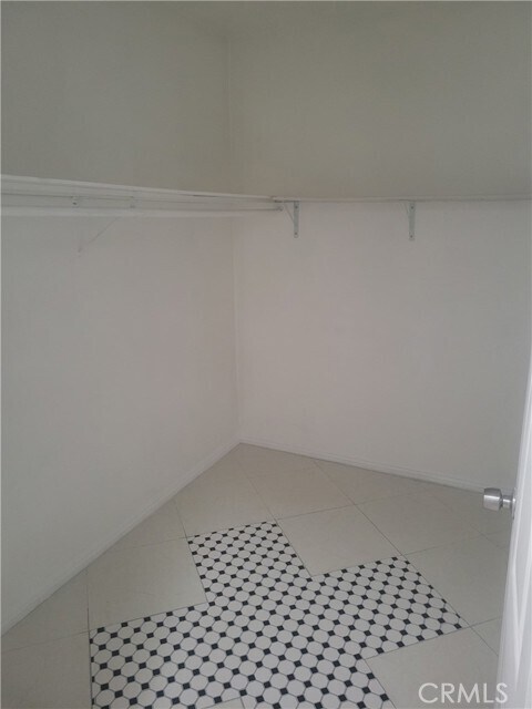 Building Photo - 8129 Comolette St