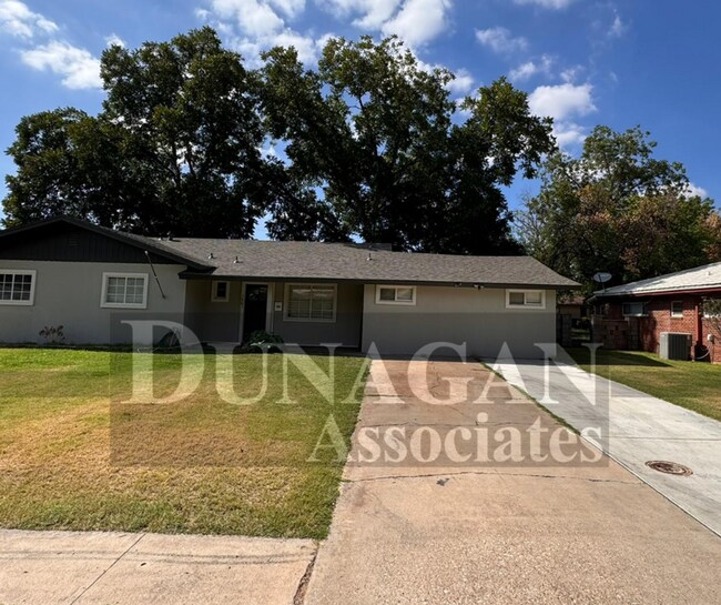 Primary Photo - 4 Bedroom, 2 1/2 Bath Home