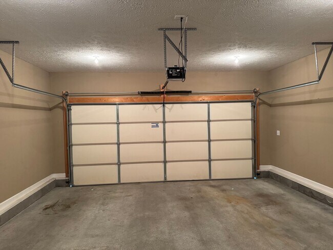 Building Photo - Crosswinds Subdivision! Beautiful 2 Story ...