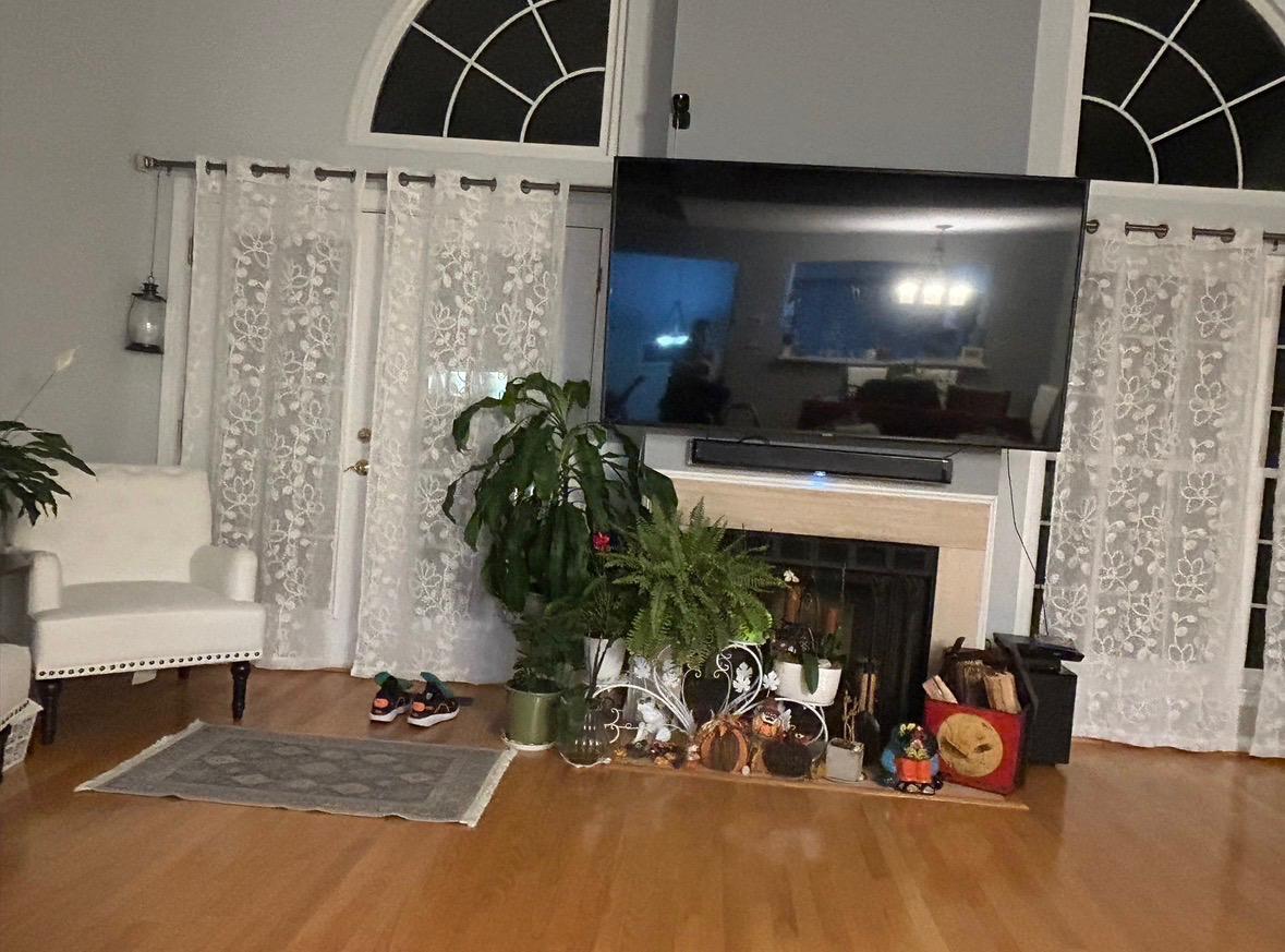 Building Photo - 1 Morning Breeze Ct