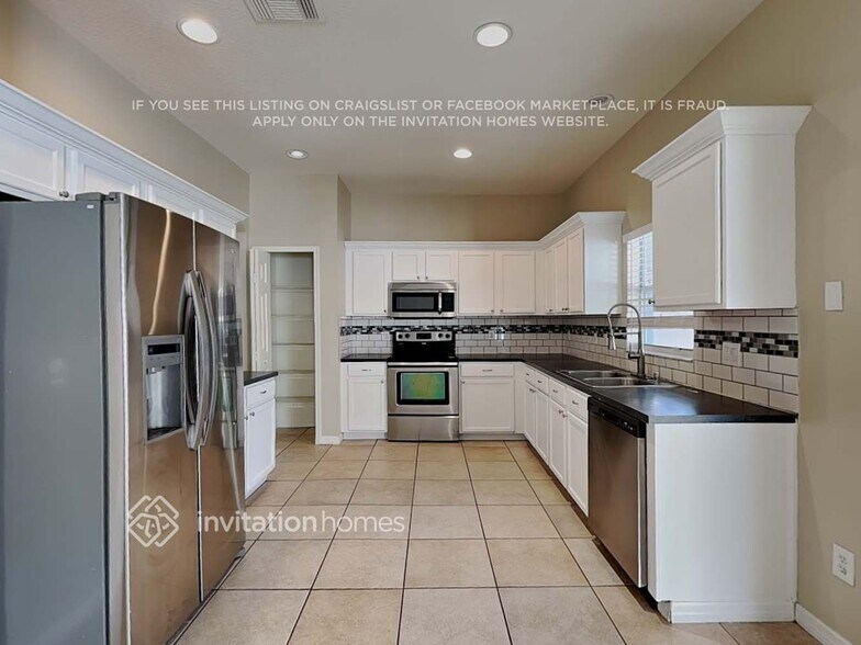 Building Photo - 2103 Hammock Moss Dr