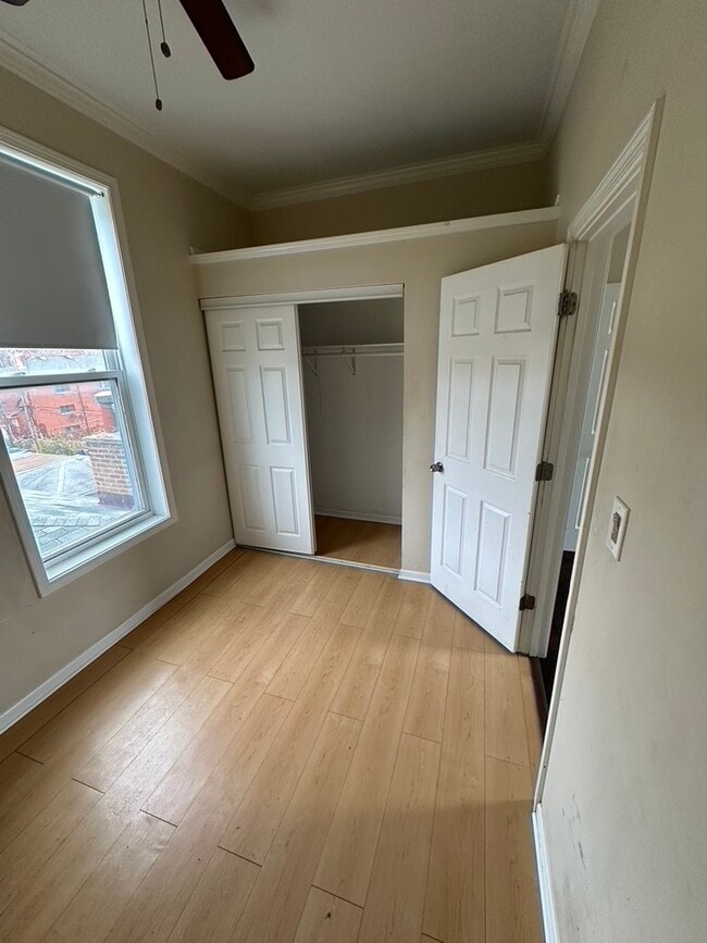 Building Photo - 321 W 24th St