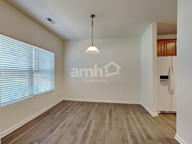 Building Photo - 5316 Silverbrook Dr