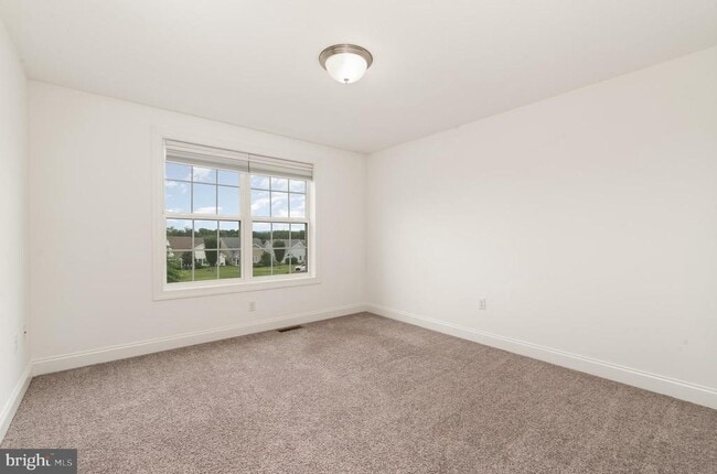 Building Photo - 45 Danbury Dr