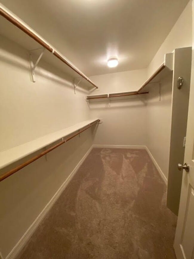 Building Photo - ****LEGACY***