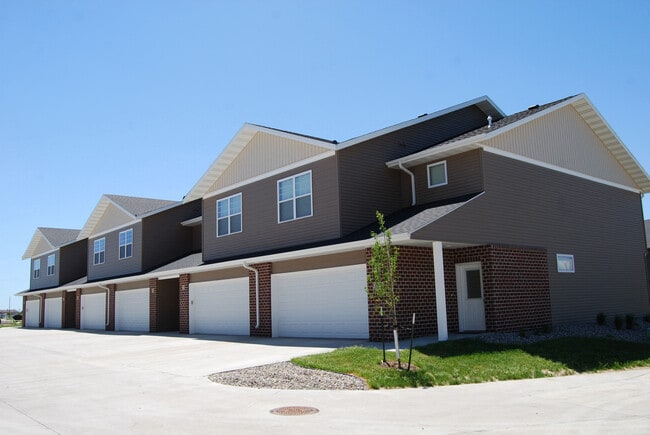 Building Photo - Diamond Creek Townhomes