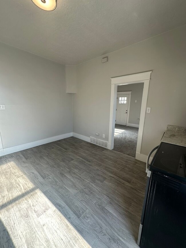 Building Photo - $1,000 Amazon Gift Card! Single-Story 3 Bed Home with Fenced Yard in Ogden