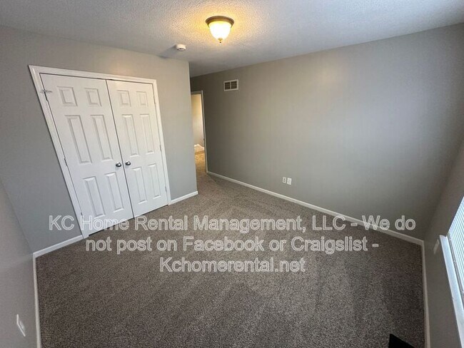 Building Photo - 1955 N 80th Ct