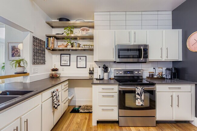 Building Photo - Charming 4-Bedroom Denver Home in West Hig...