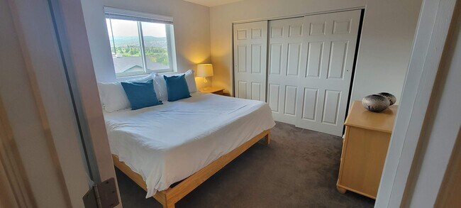 Building Photo - 1100 Goeglein Gulch Rd