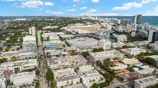 Building Photo - 1605 Euclid Ave