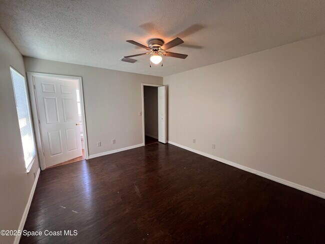 Building Photo - 399 Fluvia Ave SE