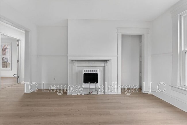 Building Photo - 1013 N 15th St