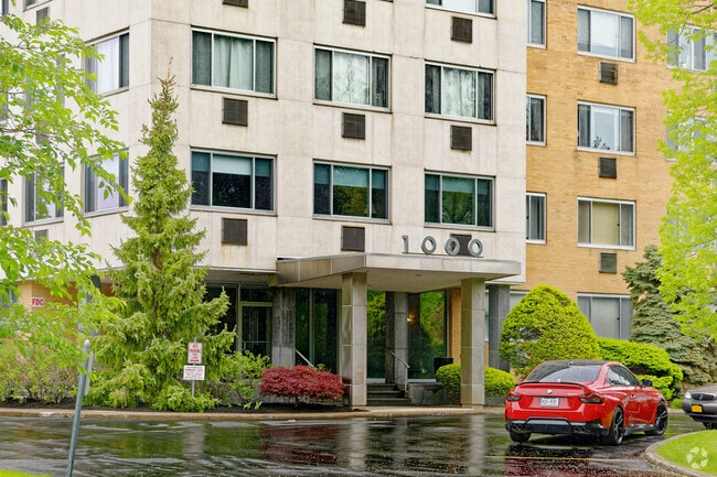 Building Photo - Scarborough House Condominium