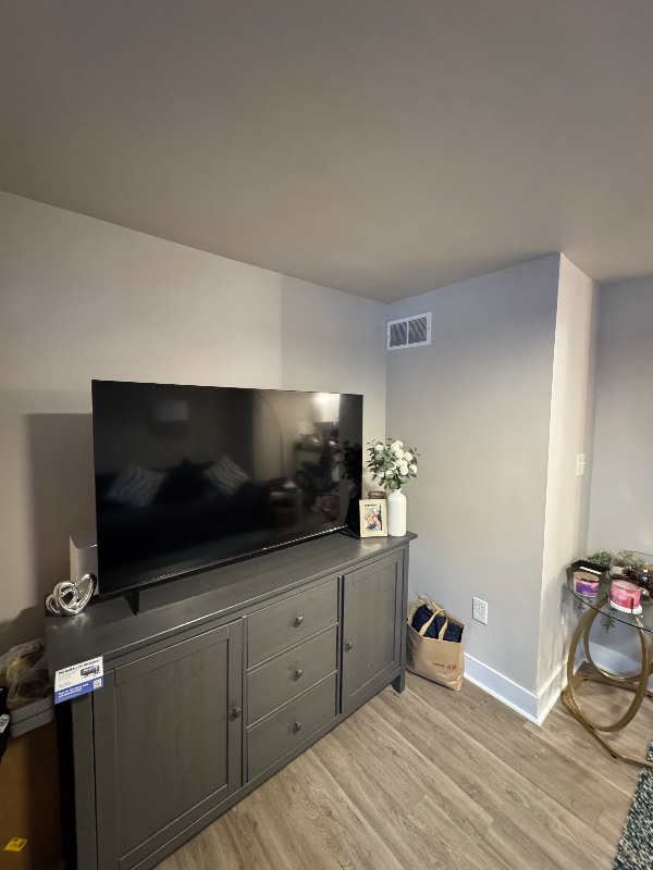 Building Photo - 915 Union St