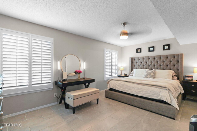Building Photo - 3017 Tierra Salada Dr