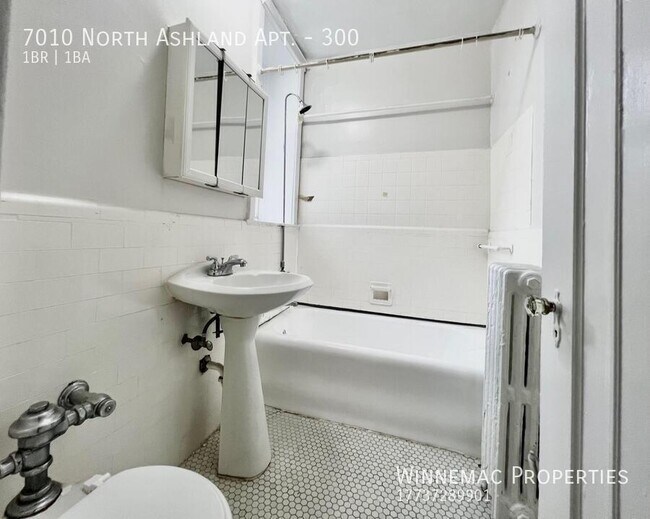 Building Photo - 7010 N Ashland Ave