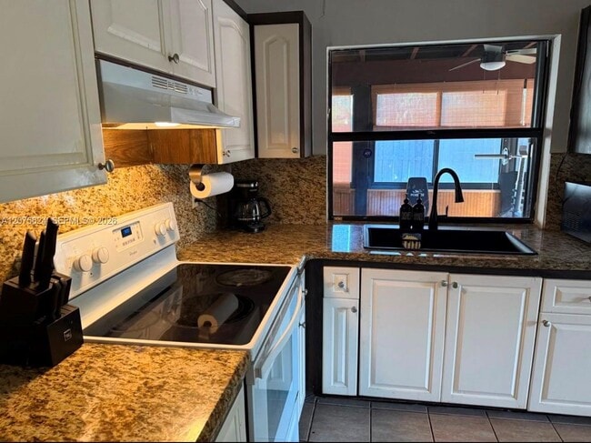 Building Photo - 1470 Flamingo Ct