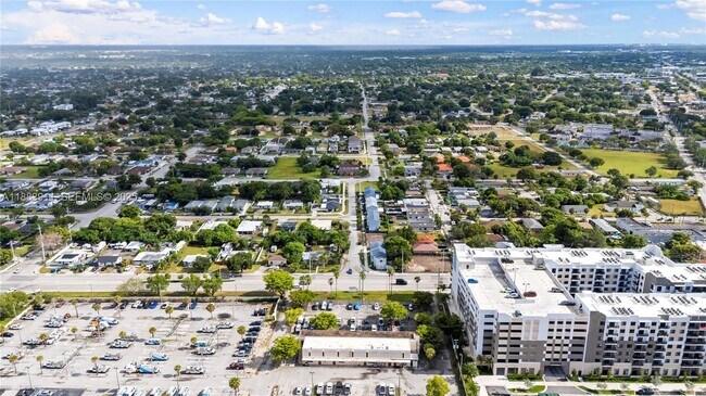 Building Photo - 18395 SW 103rd Ct