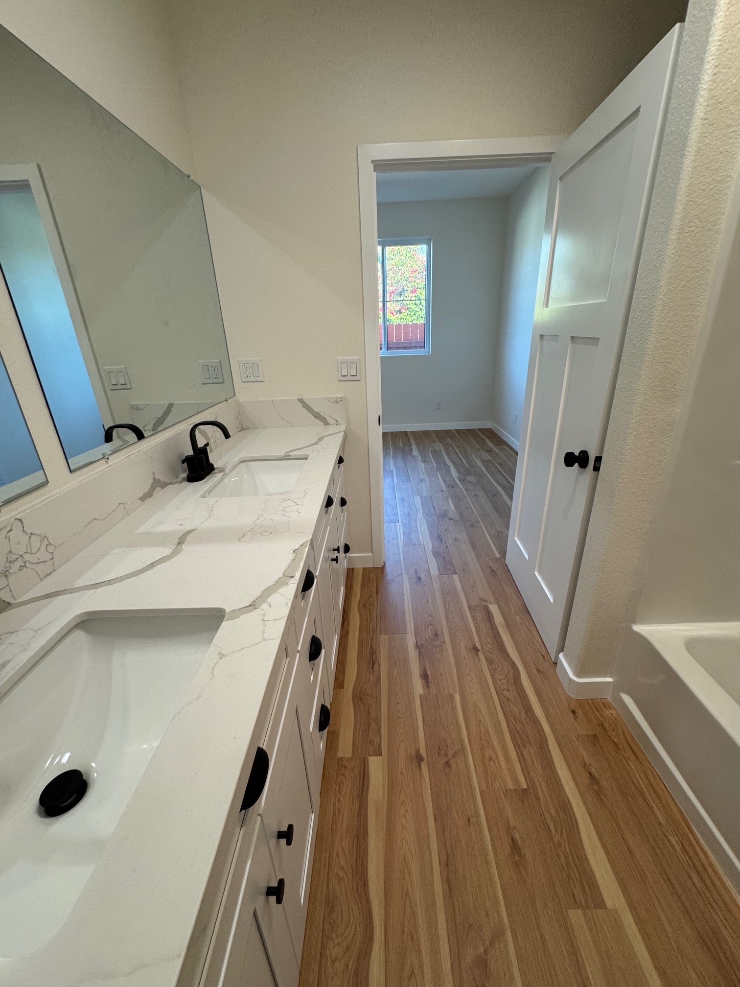 Building Photo - 1101 W 2nd St