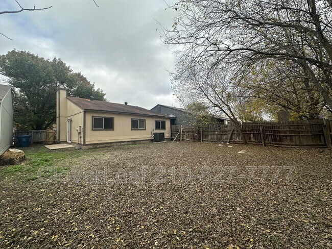 Building Photo - 4012 Sunrise Creek Dr