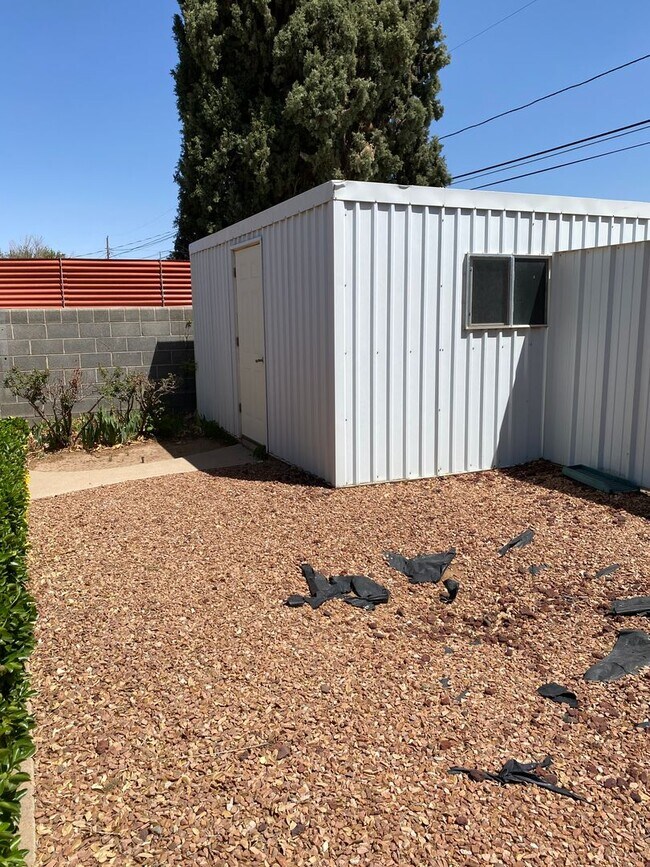 Building Photo - This one has it all!  Spacious 3-Bedroom Home in a Great Location!