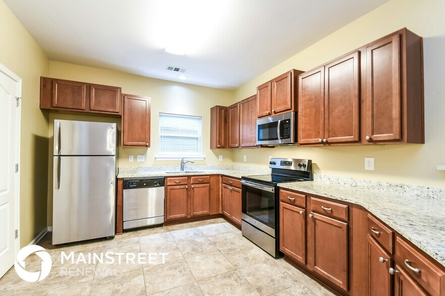 Building Photo - 4758 Rosser Loop Dr