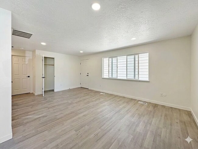 Building Photo - 1243 S Security Ln