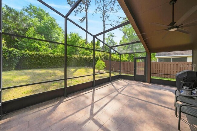 Building Photo - 5477 Glen Oak Pl