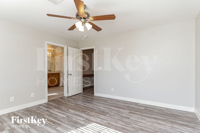 Building Photo - 6008 Salinas Canyon Ave