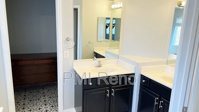 Building Photo - 7298 Heatherwood Dr