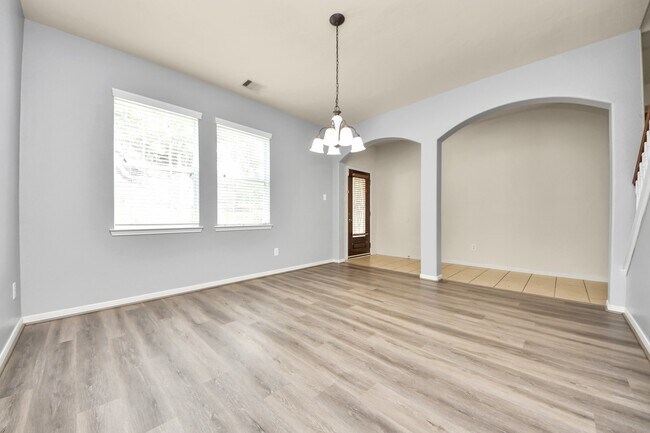 Building Photo - 13127 Barn Course Dr