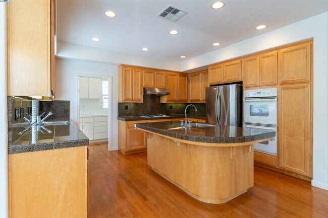 Building Photo - 1260 Ustilago Dr