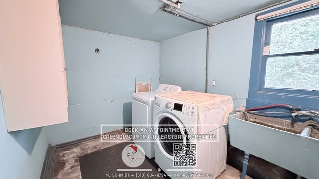 Building Photo - Large 3 Bedroom Home located in Berkeley Westbrae Neighborhood!