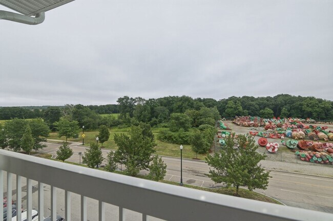 Building Photo - 110 Trotter Rd